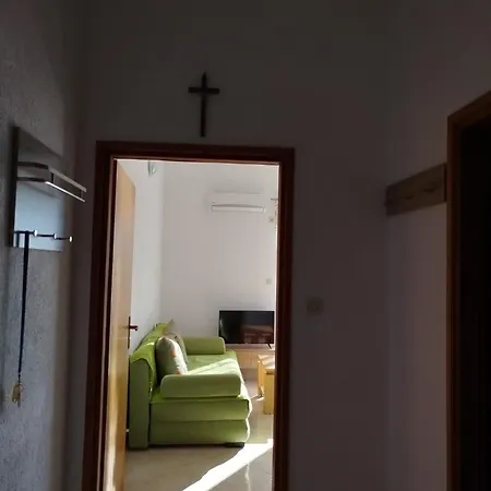 Iva Apartmán *